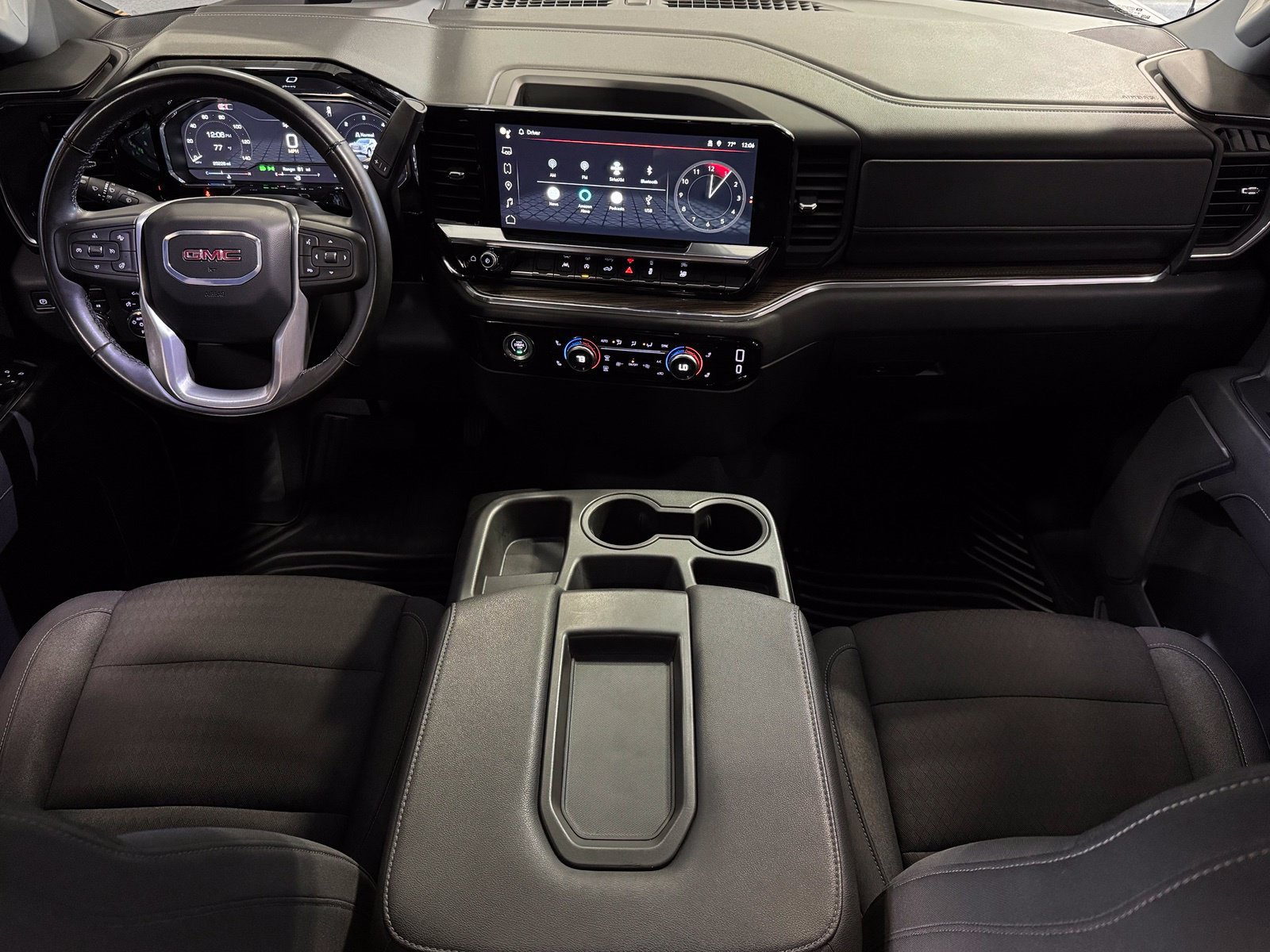 Used 2024 GMC Sierra 1500 Elevation AWD/4WD image 2