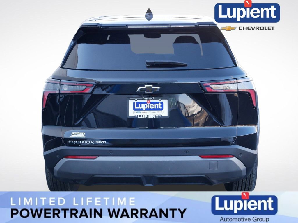 Used 2026 Chevrolet Equinox LT image 4