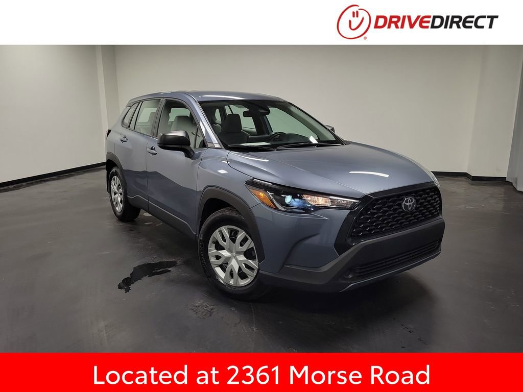 Used 2025 Toyota Corolla Cross L image 1