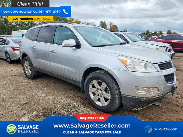 Used 2011 Chevrolet Traverse LT w/ Personal Connectivity Package FWD image 5