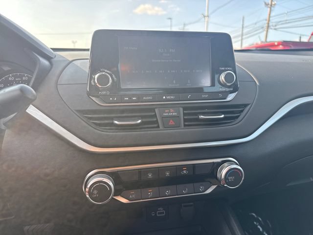 Certified 2024 Nissan Altima 2.5 S FWD image 19