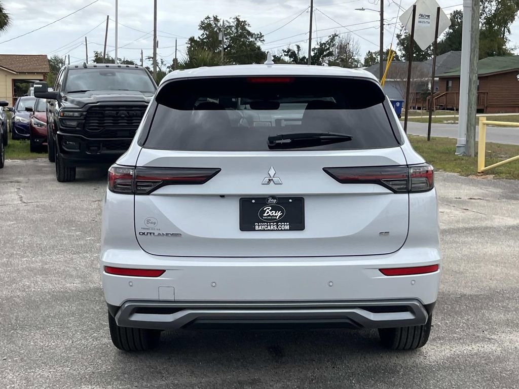 New 2026 Mitsubishi Outlander SE FWD image 4