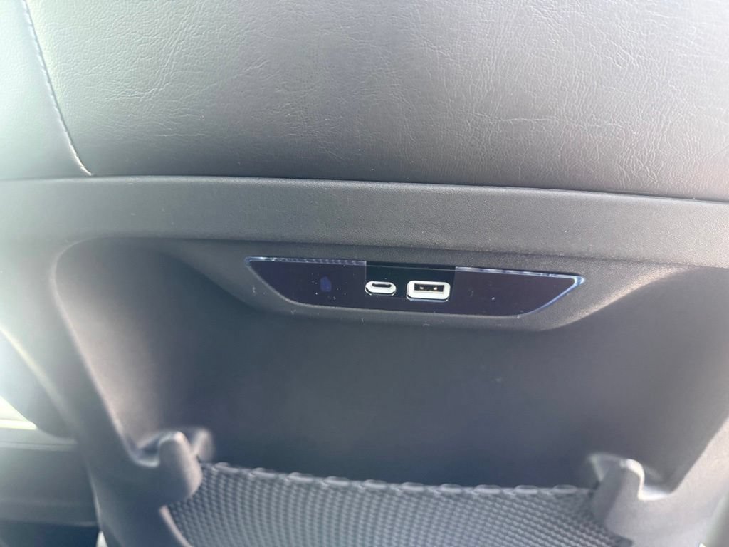 New 2027 Chrysler Pacifica Select FWD image 57