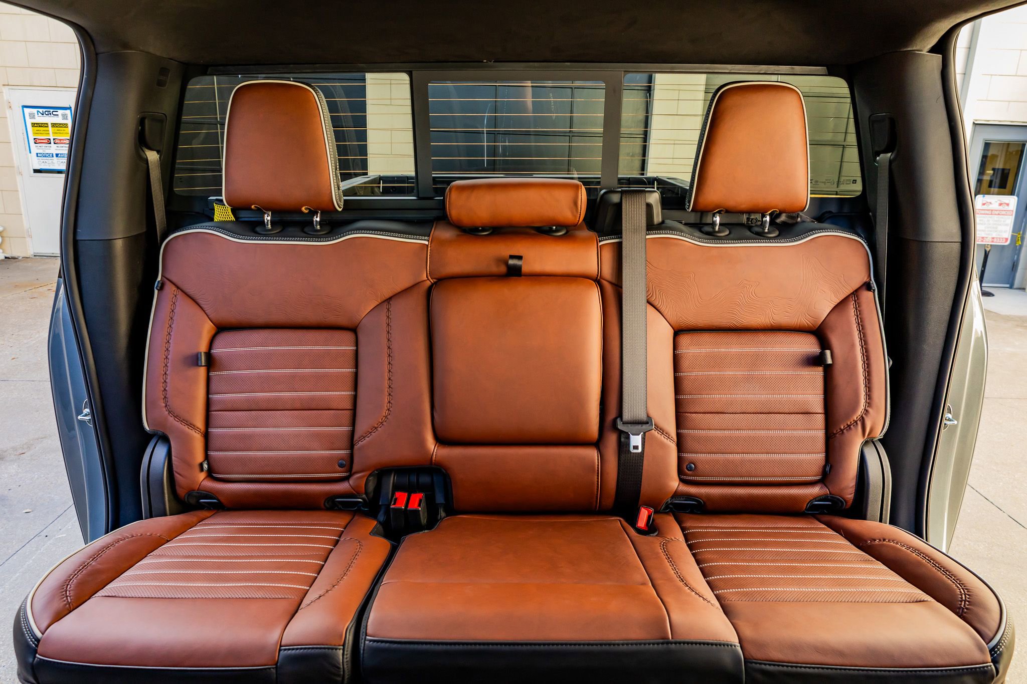 Used 2026 GMC Sierra 3500 Denali Ultimate image 35