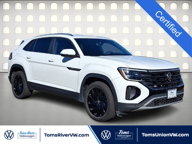 Used 2024 Volkswagen Atlas Cross Sport SE w/ Black Wheel Package