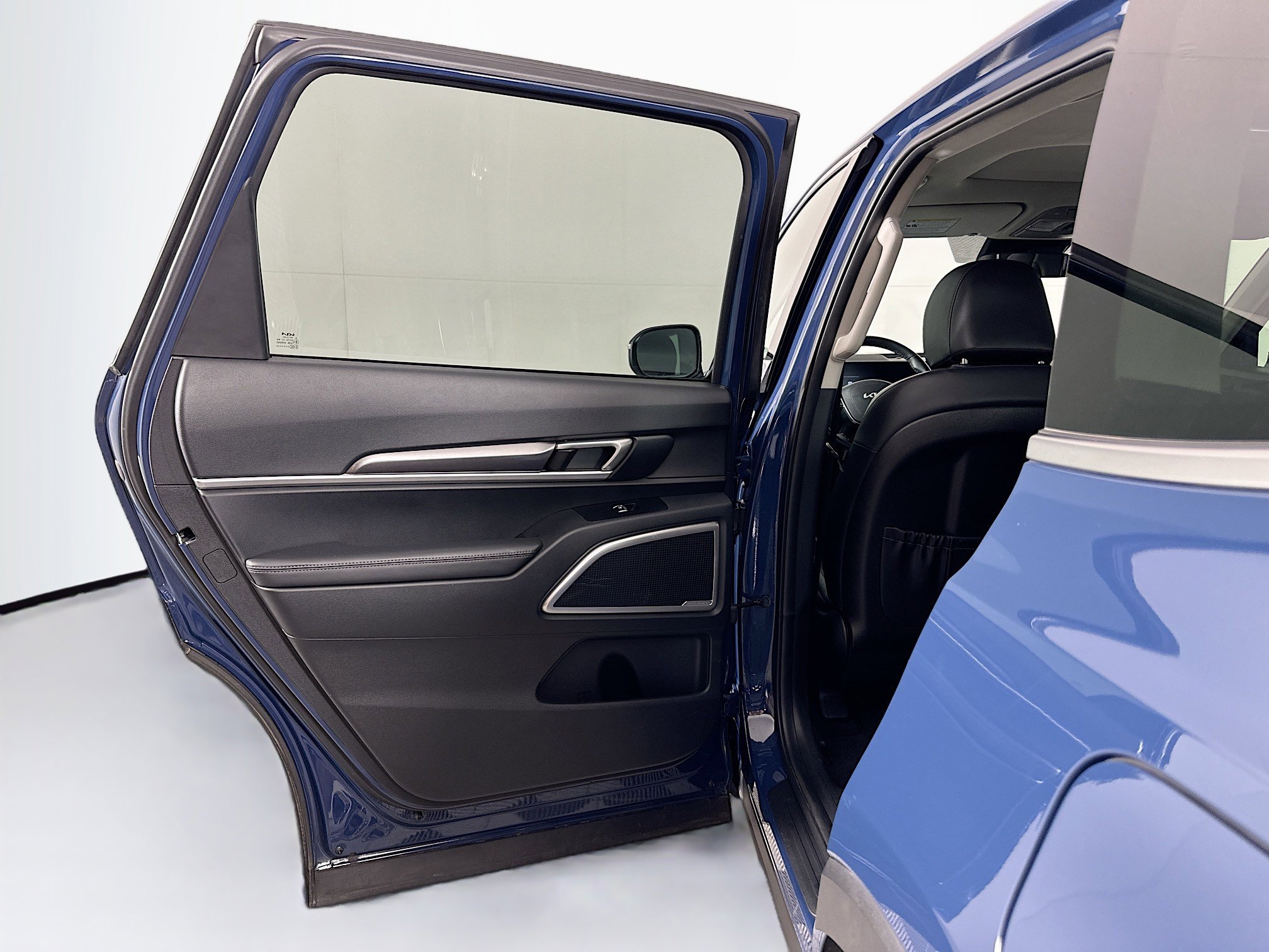 Used 2025 Kia Telluride S image 27