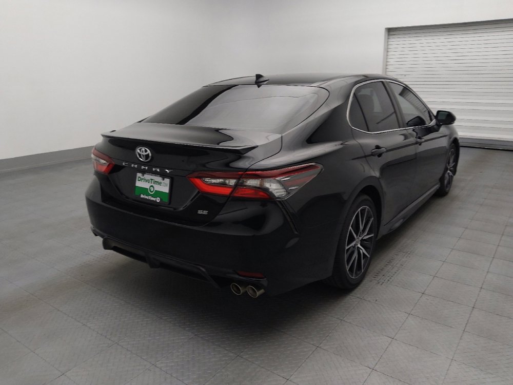 Used 2023 Toyota Camry SE w/ Cold Weather Package FWD image 9