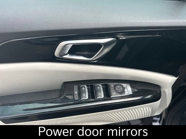 Certified 2022 Kia Carnival EX FWD image 19