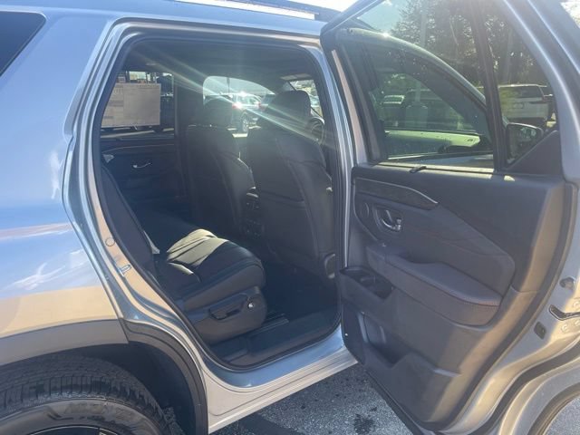 New 2026 Honda Pilot Black Edition image 14
