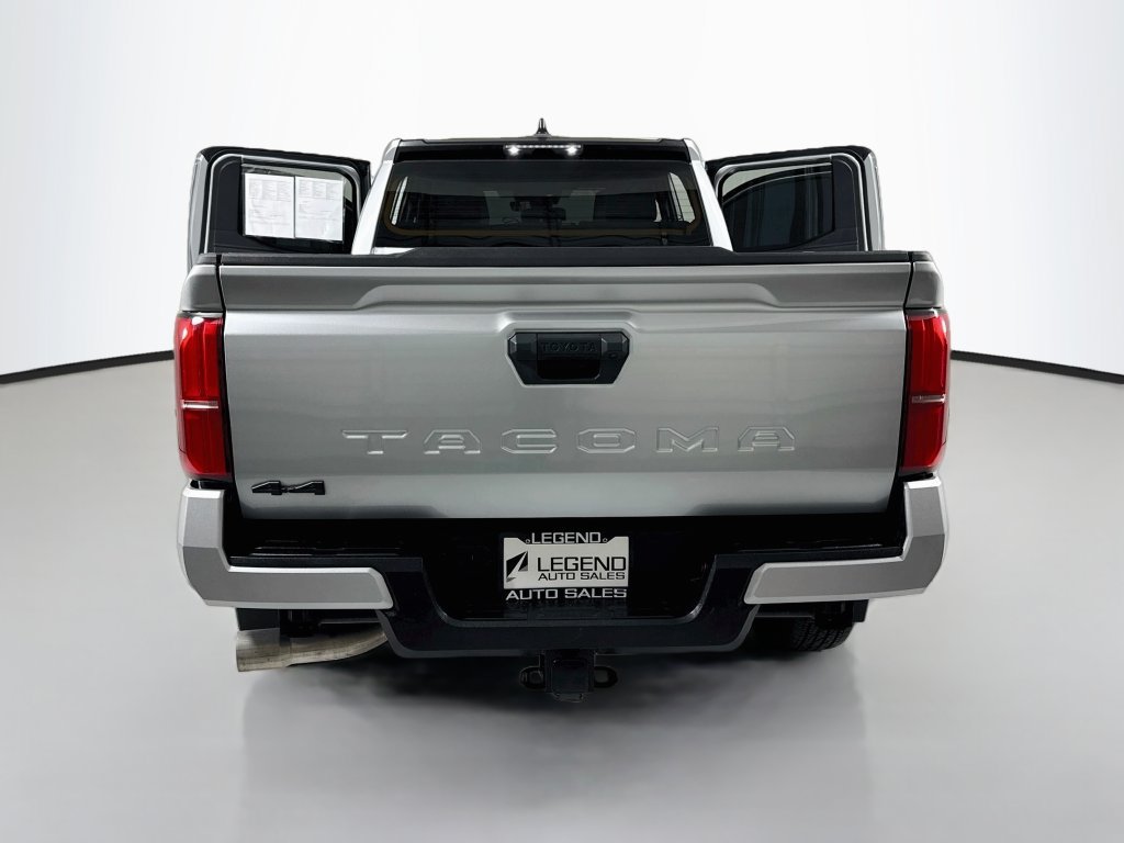Used 2024 Toyota Tacoma SR5 AWD/4WD image 24