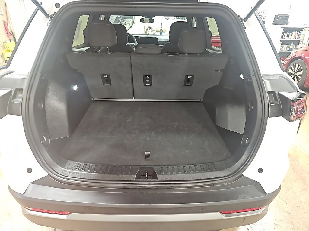 Used 2025 Chevrolet Equinox LT image 27