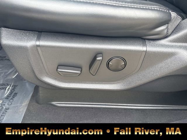 Used 2024 Ford Expedition Max XLT image 21