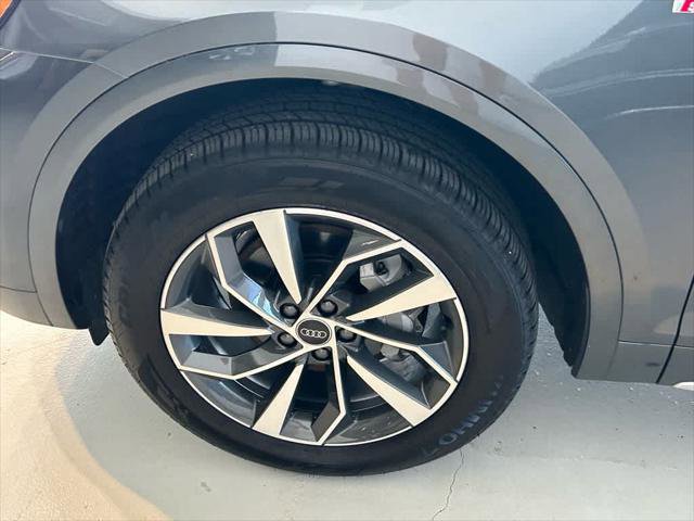 Certified 2025 Audi Q5 2.0T Premium Plus image 8