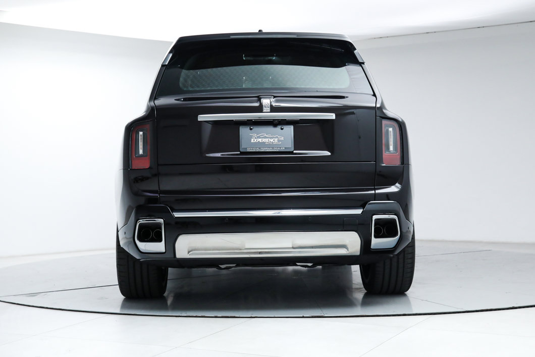 Used 2025 Rolls-Royce Cullinan AWD/4WD image 5