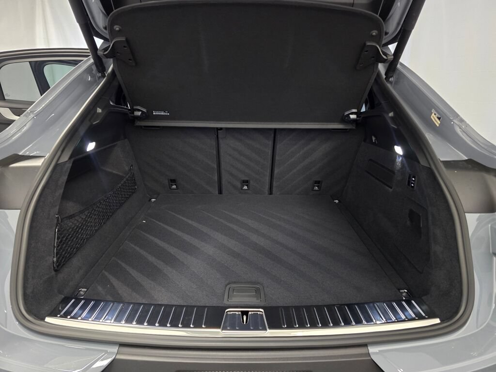 New 2026 Porsche Cayenne S AWD/4WD image 12