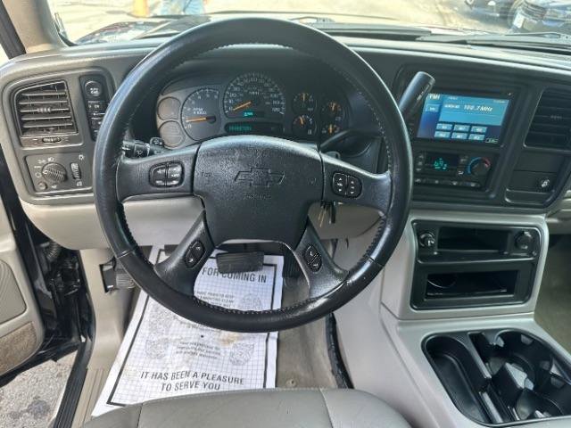 Used 2005 Chevrolet Avalanche Z71 w/ Sun And Sound Package image 17