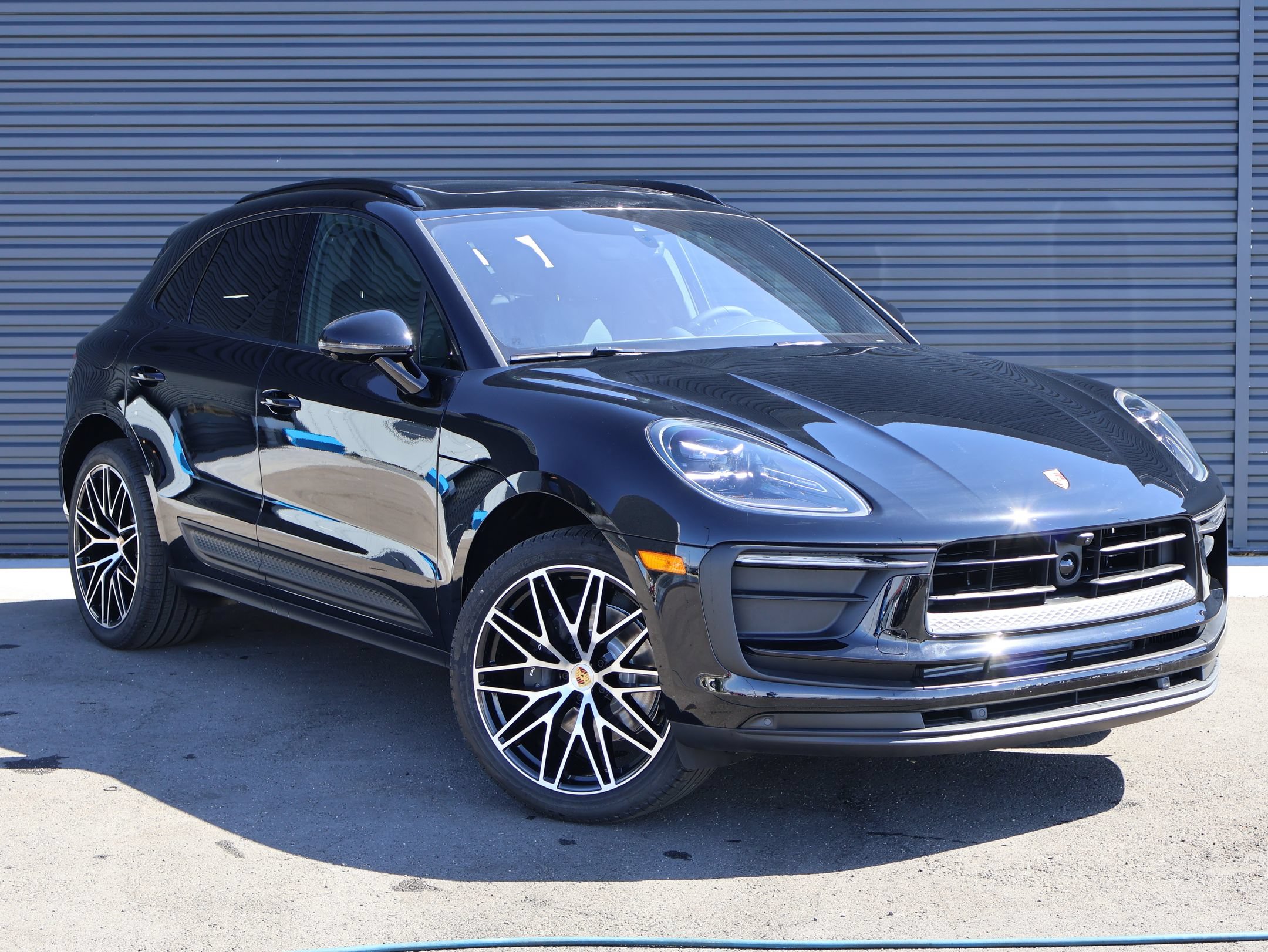 New 2026 Porsche Macan AWD/4WD image 7