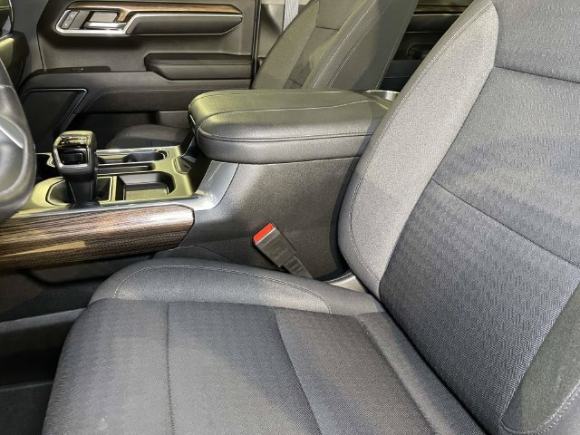 Used 2023 Chevrolet Silverado 1500 RST AWD/4WD image 5