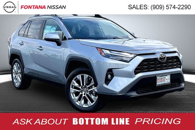 Used 2025 Toyota RAV4 XLE Premium w/ Weather Package AWD/4WD image 1