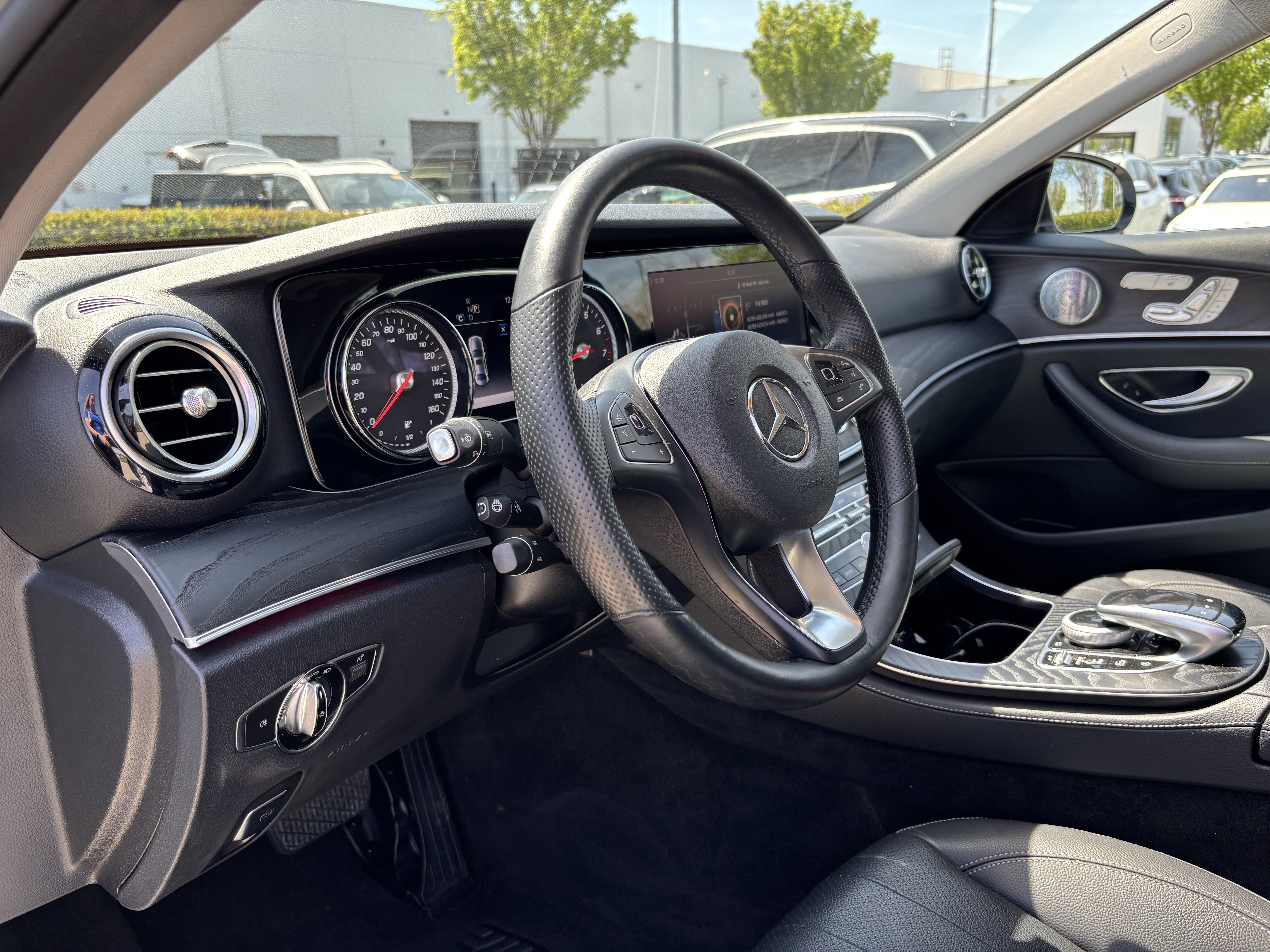 Used 2018 Mercedes-Benz E 300 image 16