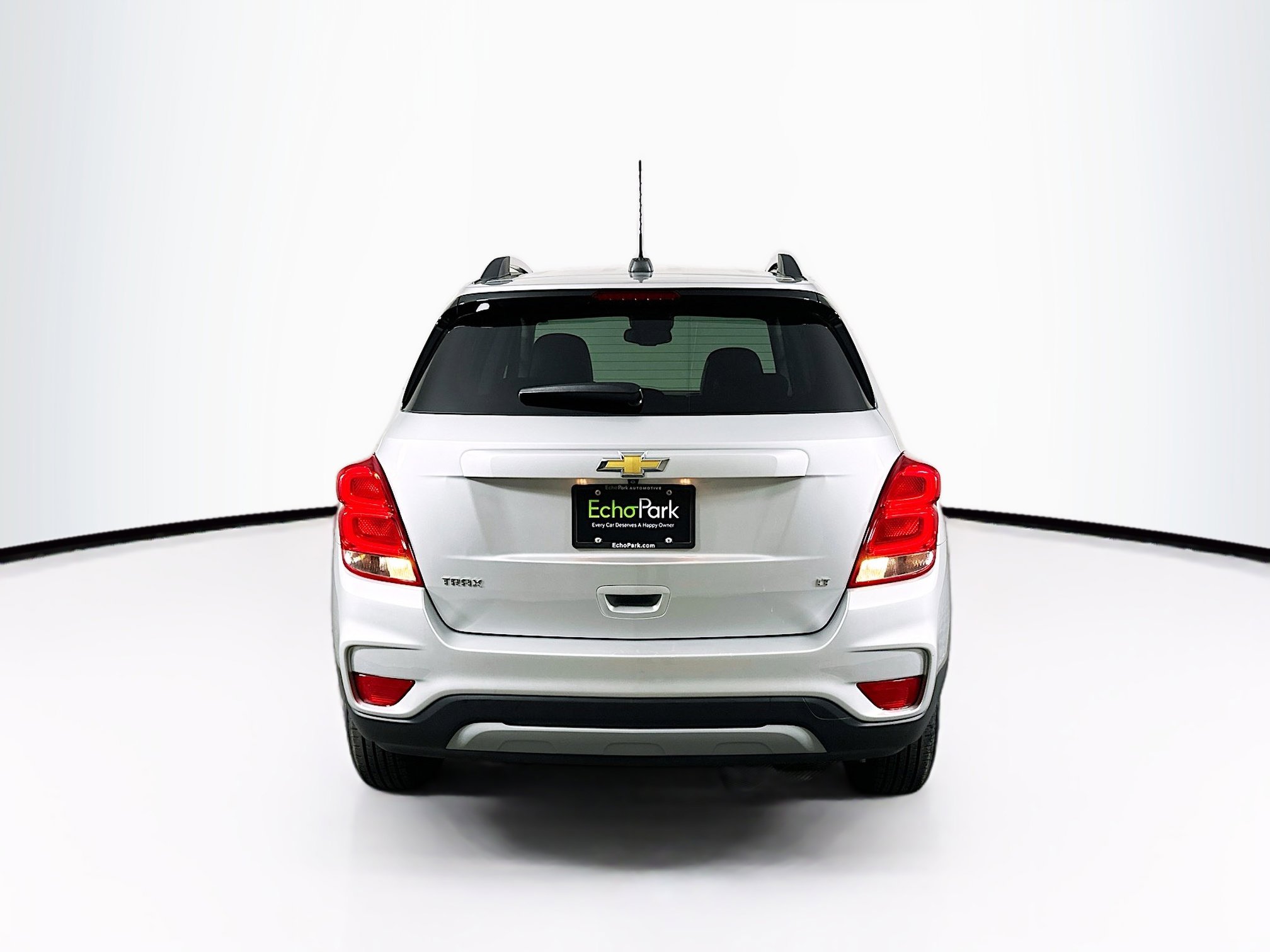 Used 2019 Chevrolet Trax LT w/ LT Convenience Package image 7