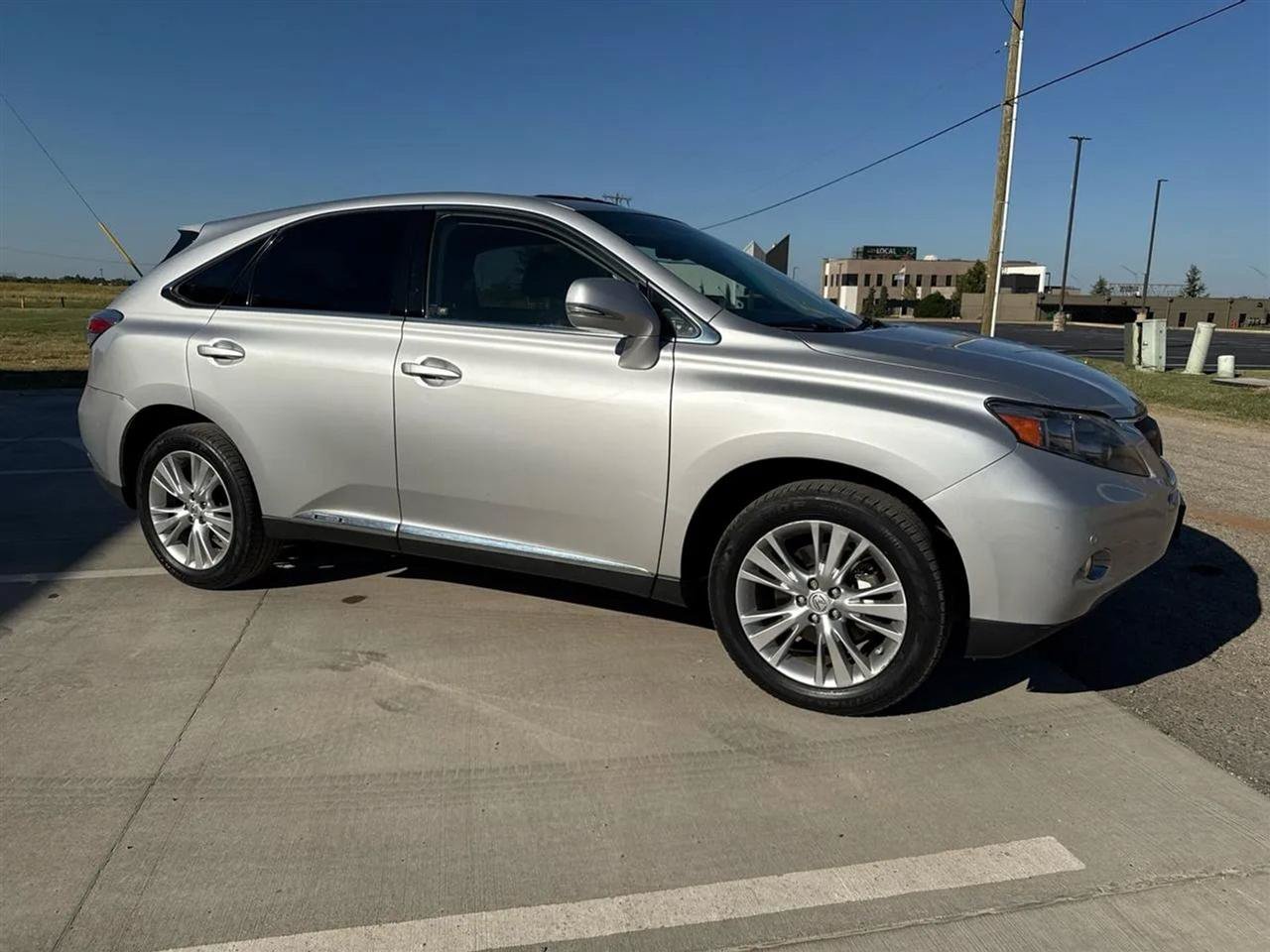 Used 2010 Lexus RX 450h 2WD w/ Premium Pkg image 5