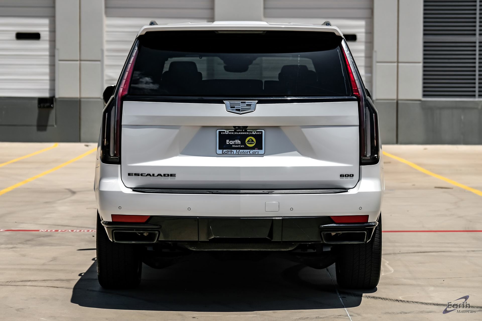Used 2024 Cadillac Escalade Sport w/ LPO, ONYX Package RWD image 12