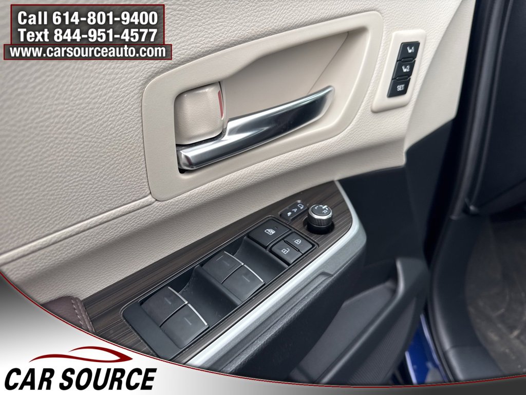 Used 2022 Toyota Sienna Platinum image 15