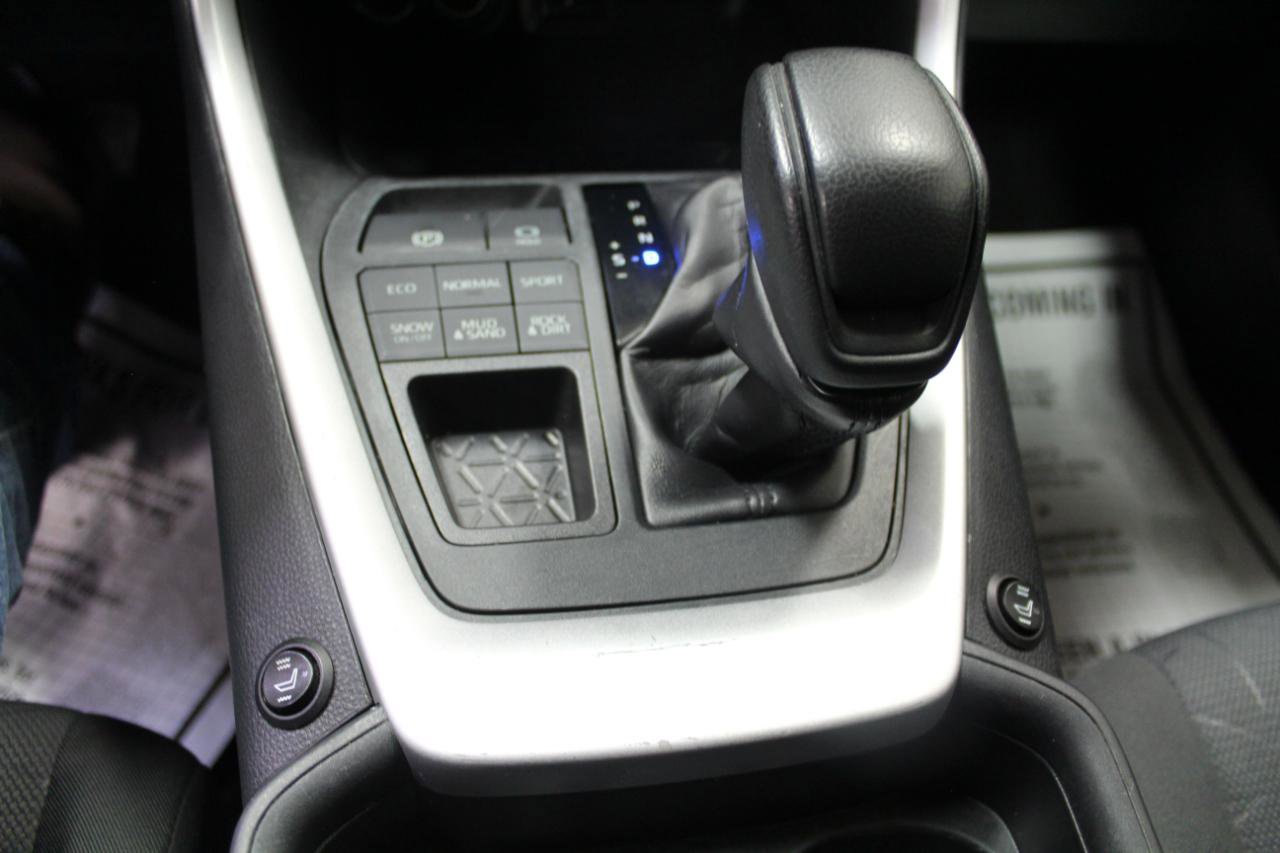 Used 2020 Toyota RAV4 XLE w/ All Weather Liner Package image 16