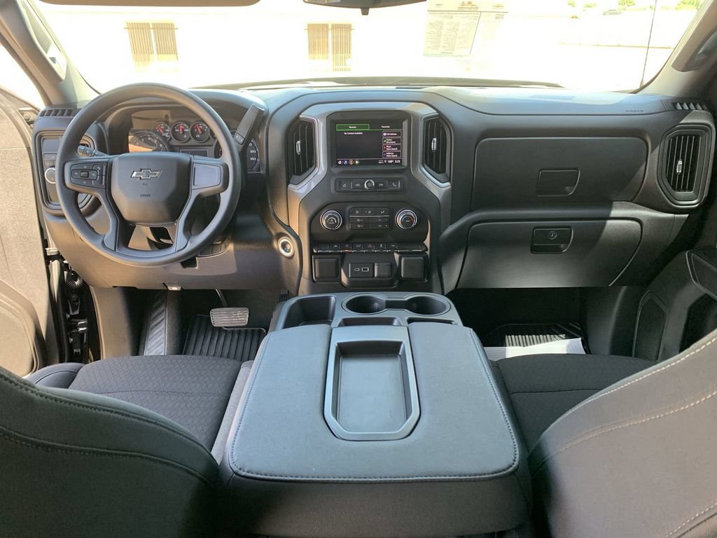 Certified 2026 Chevrolet Silverado 1500 Custom w/ Rally Edition RWD image 18