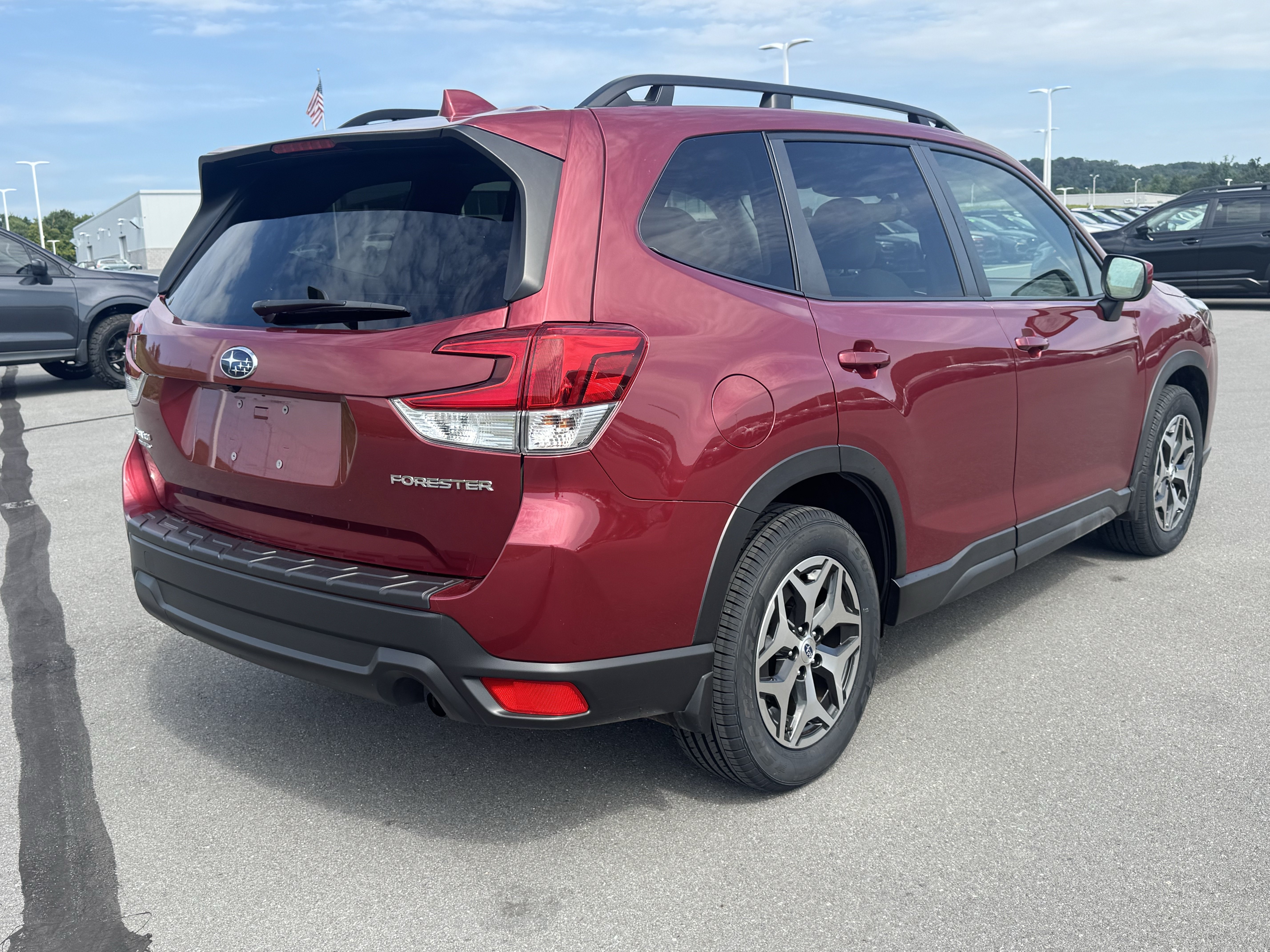 Certified 2022 Subaru Forester Premium AWD/4WD image 3