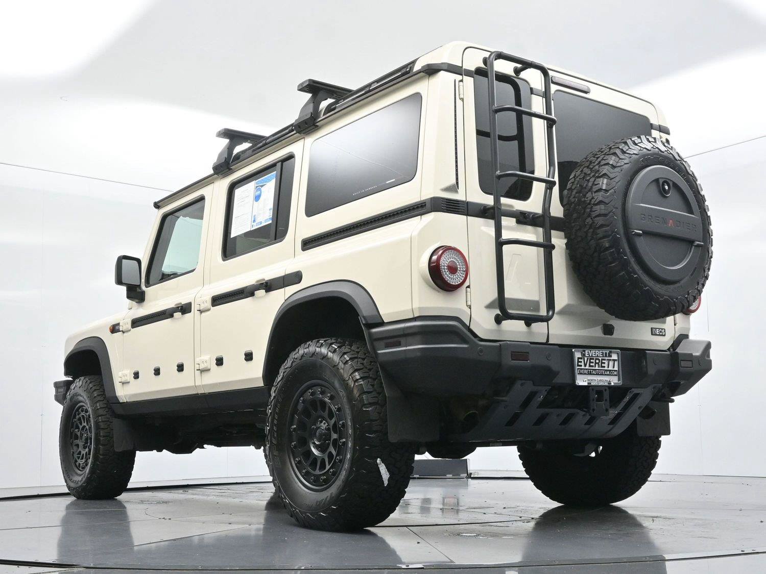 Used 2024 INEOS Grenadier Station Wagon AWD/4WD image 52