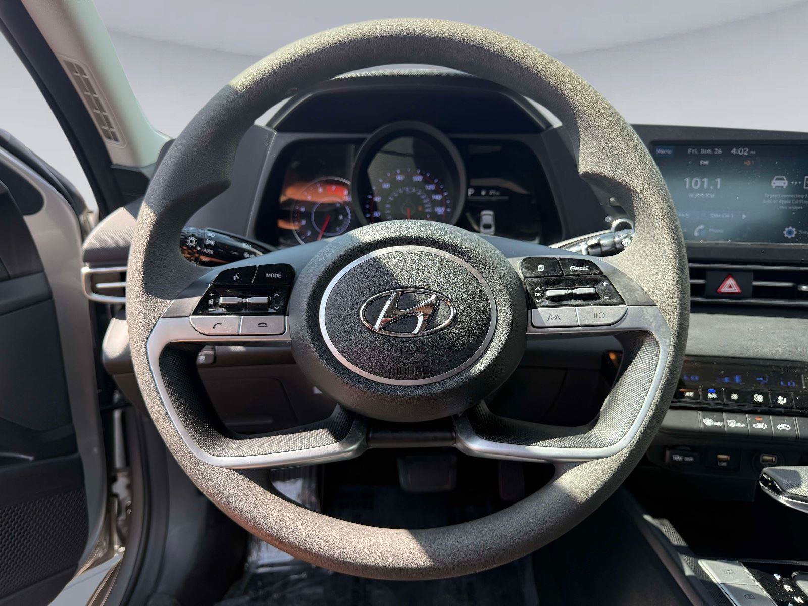 Used 2021 Hyundai Elantra SEL FWD image 25
