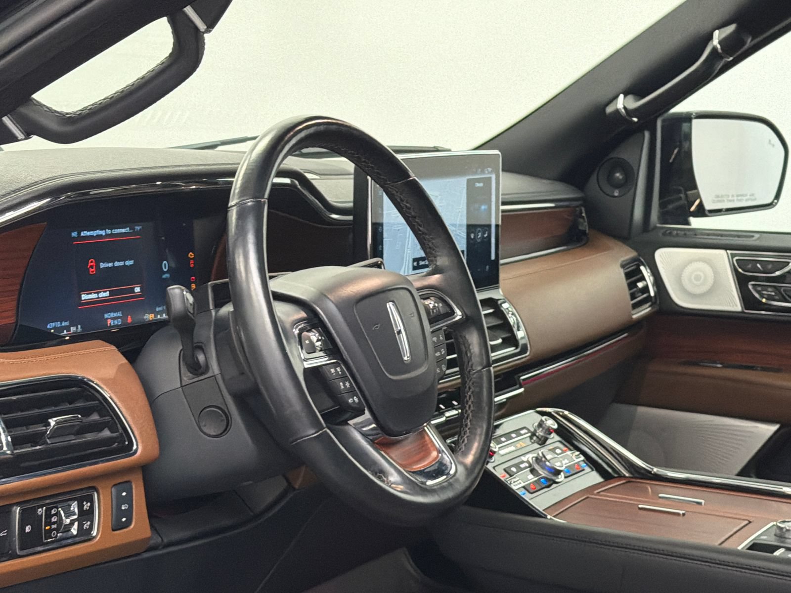 Certified 2023 Lincoln Navigator L Reserve AWD/4WD image 19