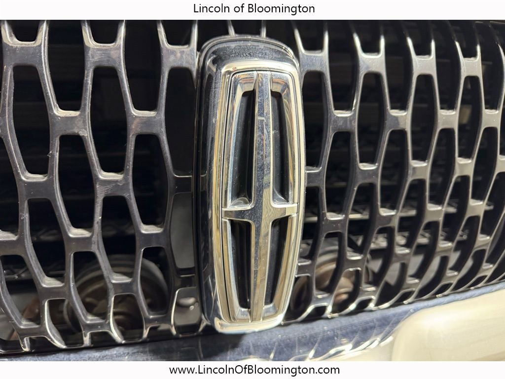 Certified 2022 Lincoln Nautilus Reserve w/ Monochromatic Package image 11