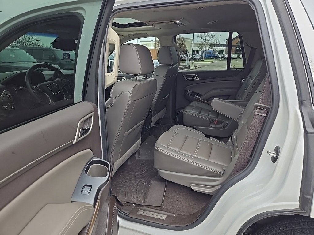 Used 2020 GMC Yukon Denali w/ Denali Premium Package image 17