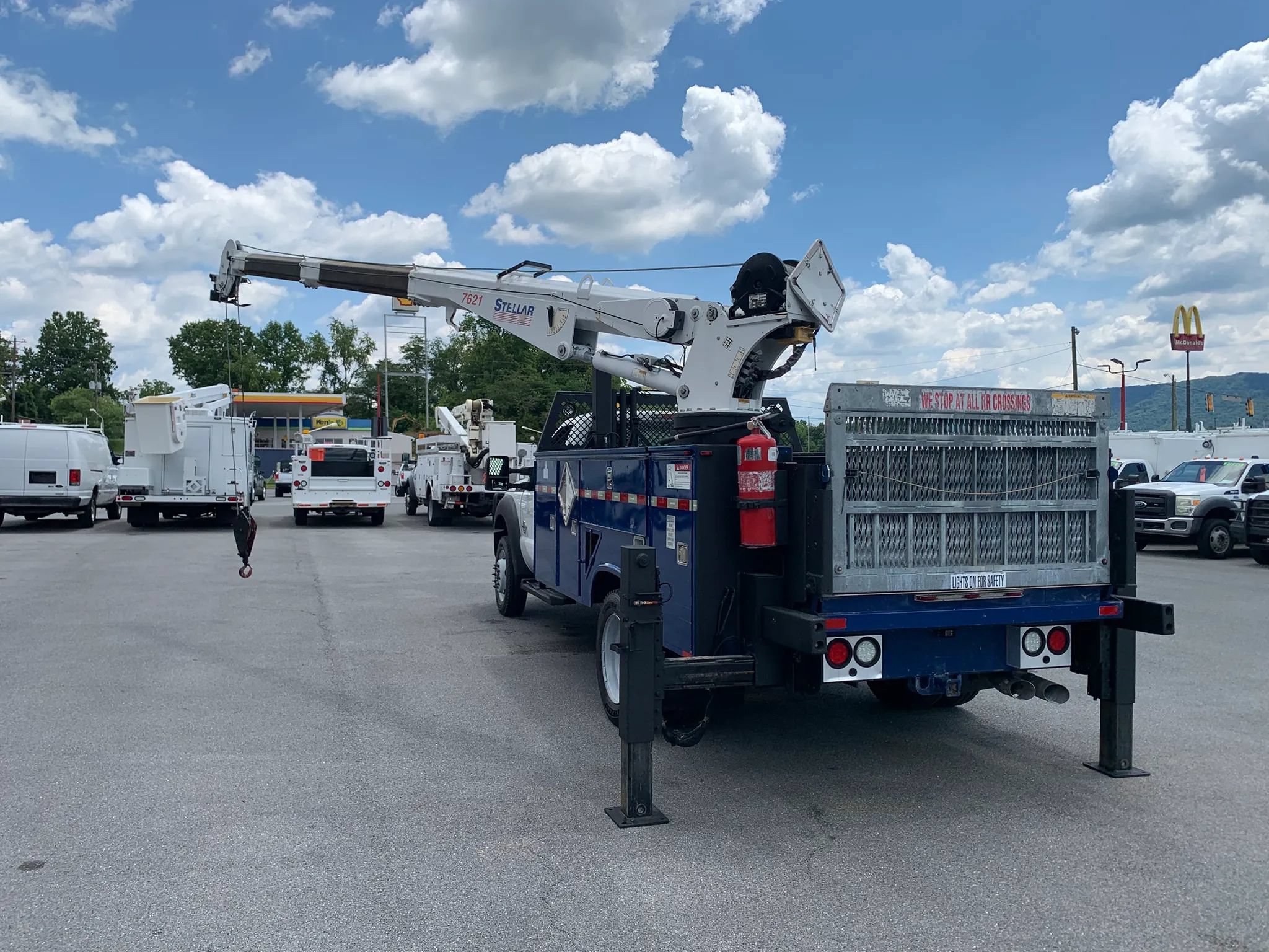 Used 2014 Ford F550 4x4 Regular Cab Super Duty image 43