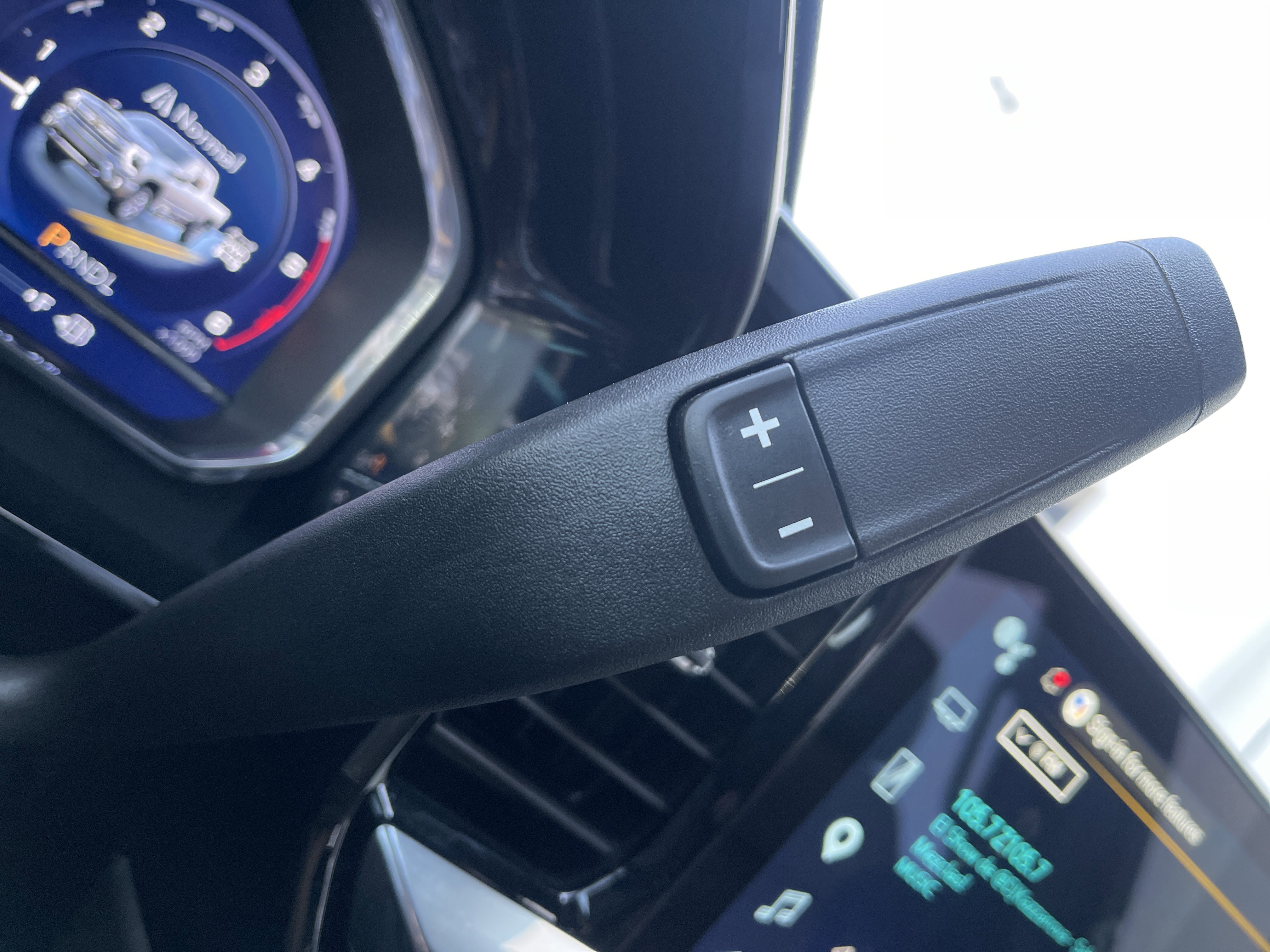 Used 2024 Chevrolet Silverado 2500 High Country w/ High Country Premium Package AWD/4WD image 16