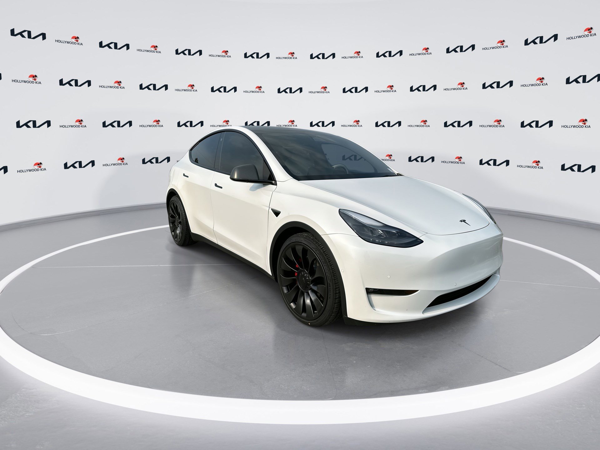 Used 2022 Tesla Model Y Performance AWD/4WD image 2