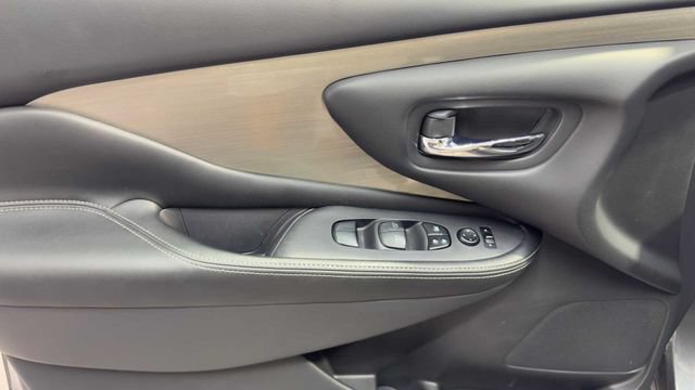 Used 2018 Nissan Murano SV w/ Premium Package FWD image 23