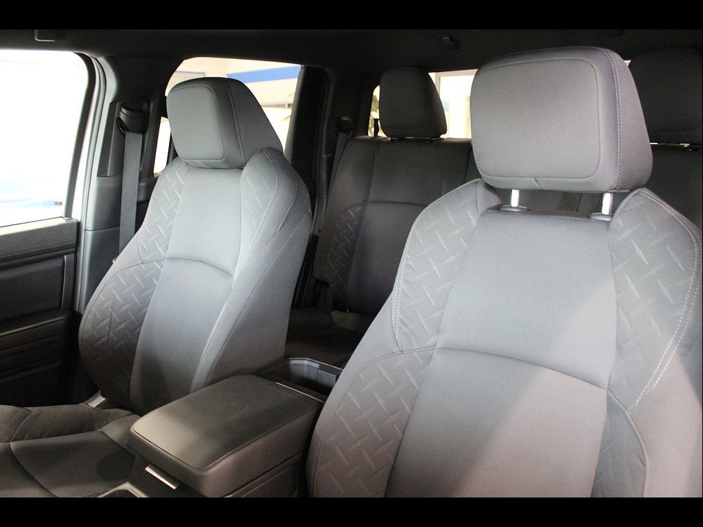 Used 2024 Toyota Tacoma SR AWD/4WD image 14