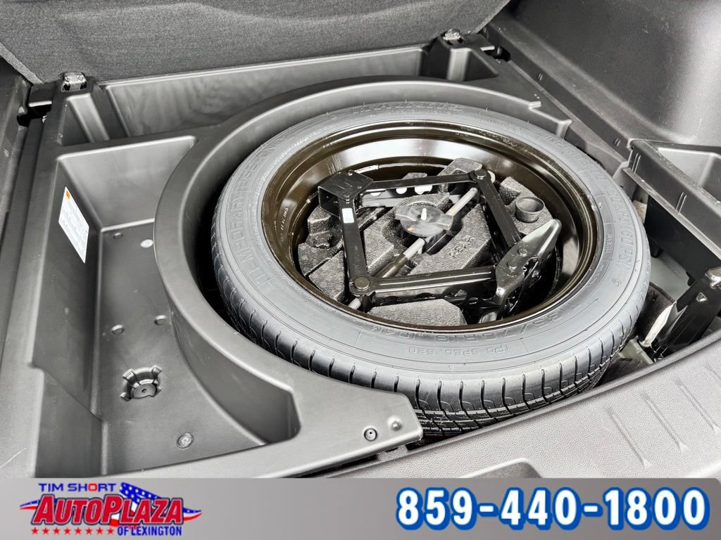 Used 2025 Chevrolet Blazer LT AWD/4WD image 43