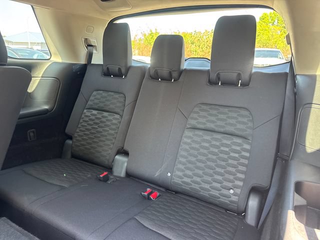 Used 2023 Nissan Pathfinder SV AWD/4WD image 12