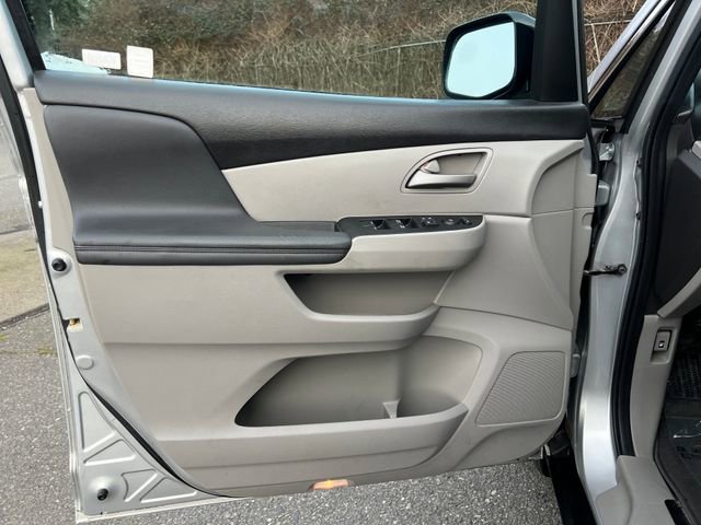 Used 2013 Honda Odyssey EX-L image 17