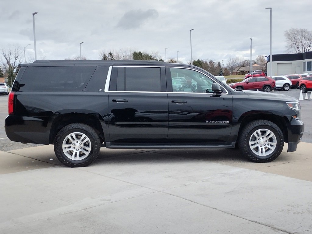 Used 2019 Chevrolet Suburban LT image 14