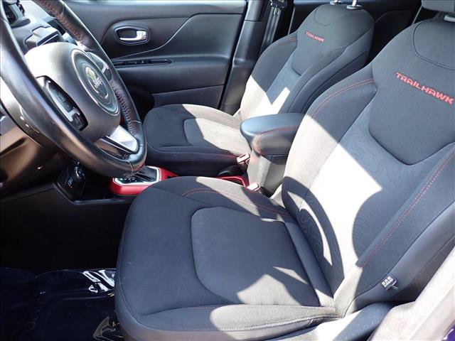 Used 2020 Jeep Renegade Trailhawk w/ Cold Weather Group AWD/4WD image 12