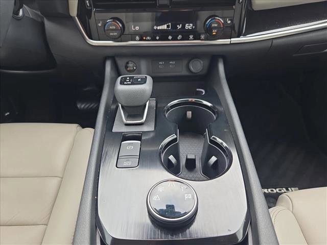 Used 2024 Nissan Rogue SL image 15