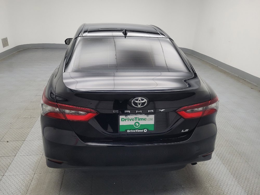 Used 2021 Toyota Camry LE image 6