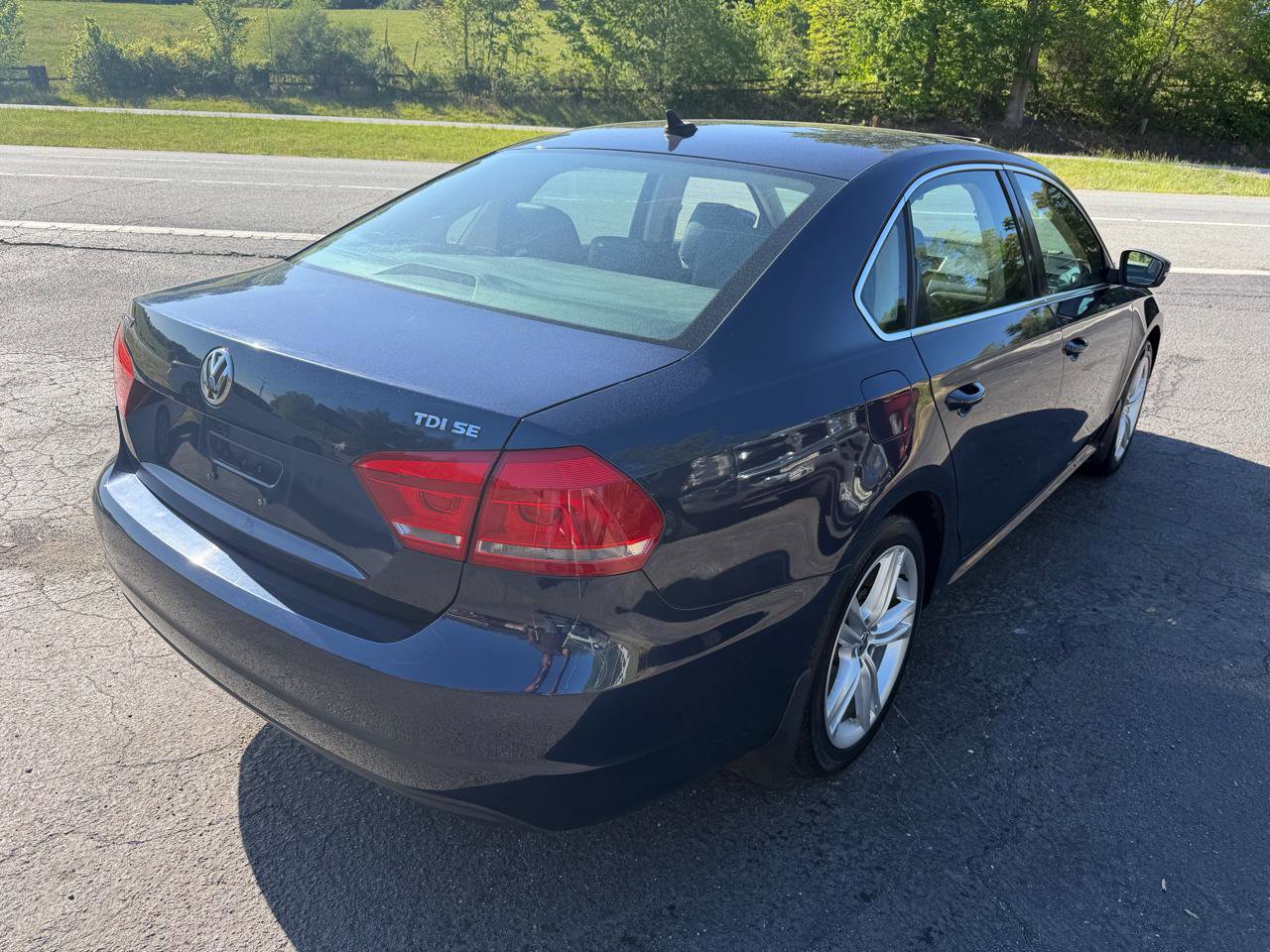 Used 2014 Volkswagen Passat TDI SE FWD image 7