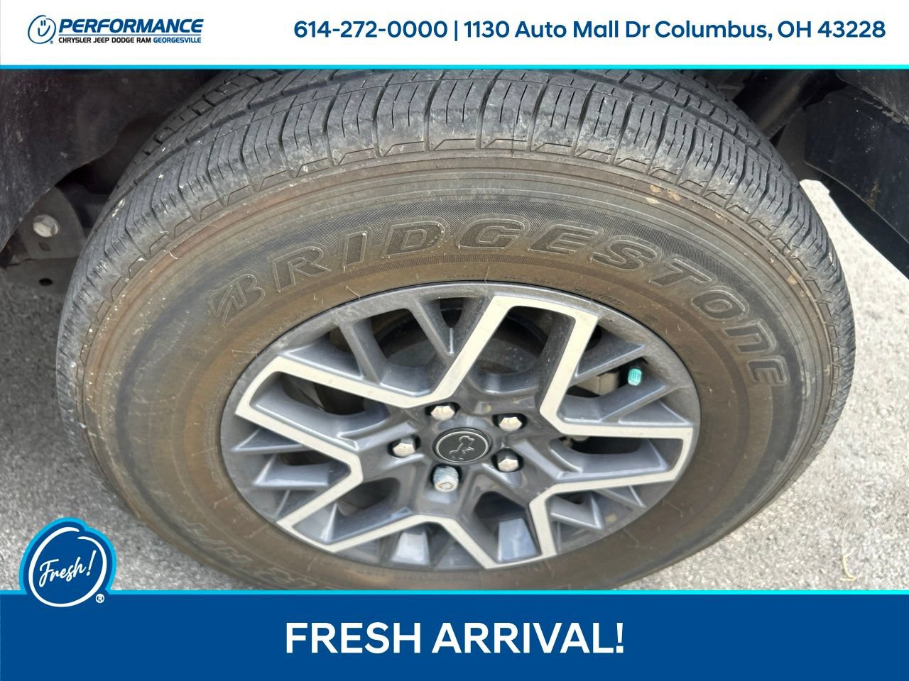 Used 2024 Jeep Wrangler Unlimited Sahara AWD/4WD image 11